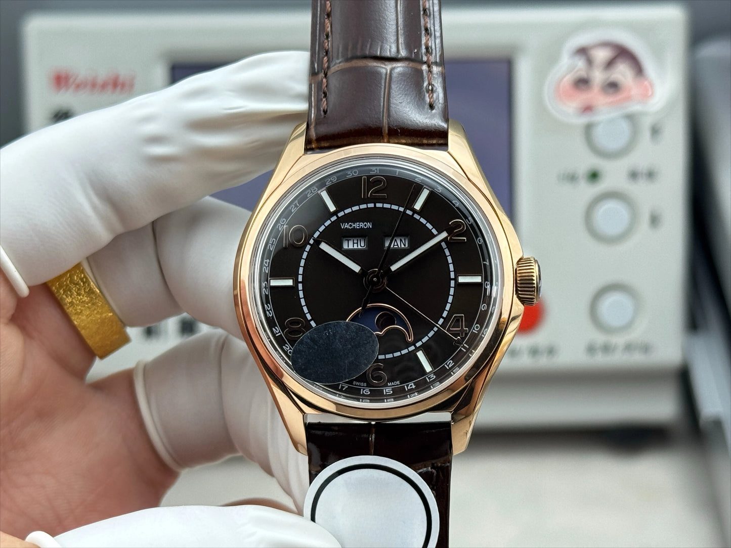 2026 New Top Brand Reissue Watch with Versatile Case and Moon Phase Design for Men
