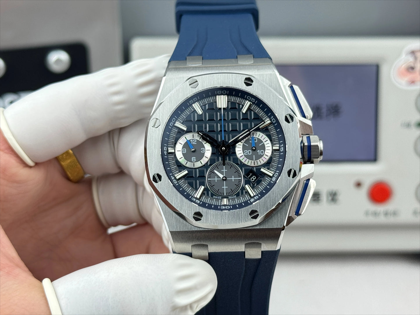 2026 A+ Top Brand Reissue Watch with Versatile Case and Moon Phase Design for Men