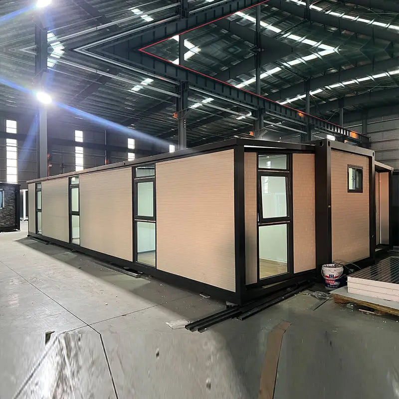 Directly Factory Sale Expandable Container House 2 3 4 Bedroom Prefabricated House Portable Mobile Tiny Home Steel Garden Rooms