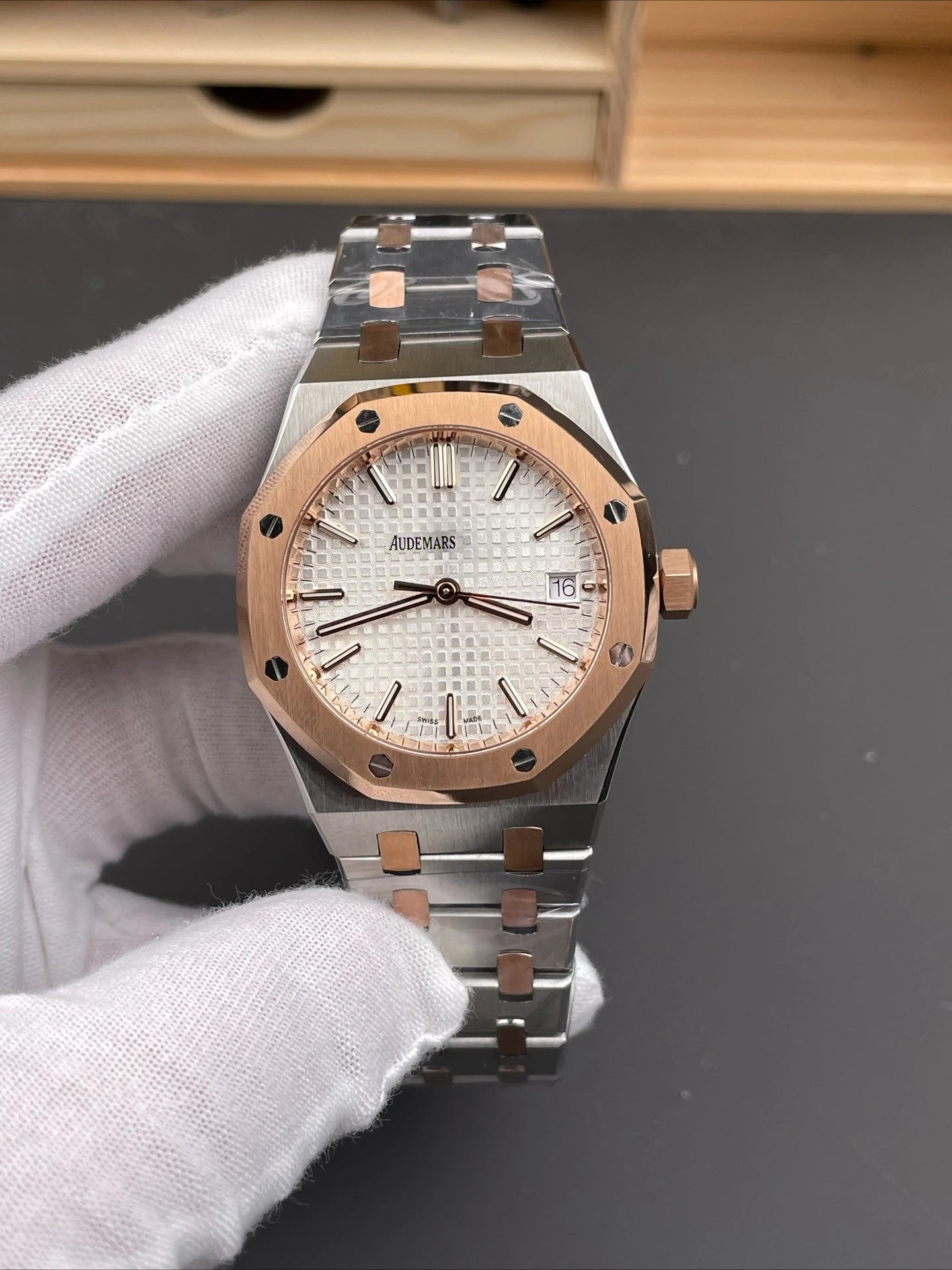 A+ Top Brand Reissue Watch with Versatile Case and Moon Phase Design for Men