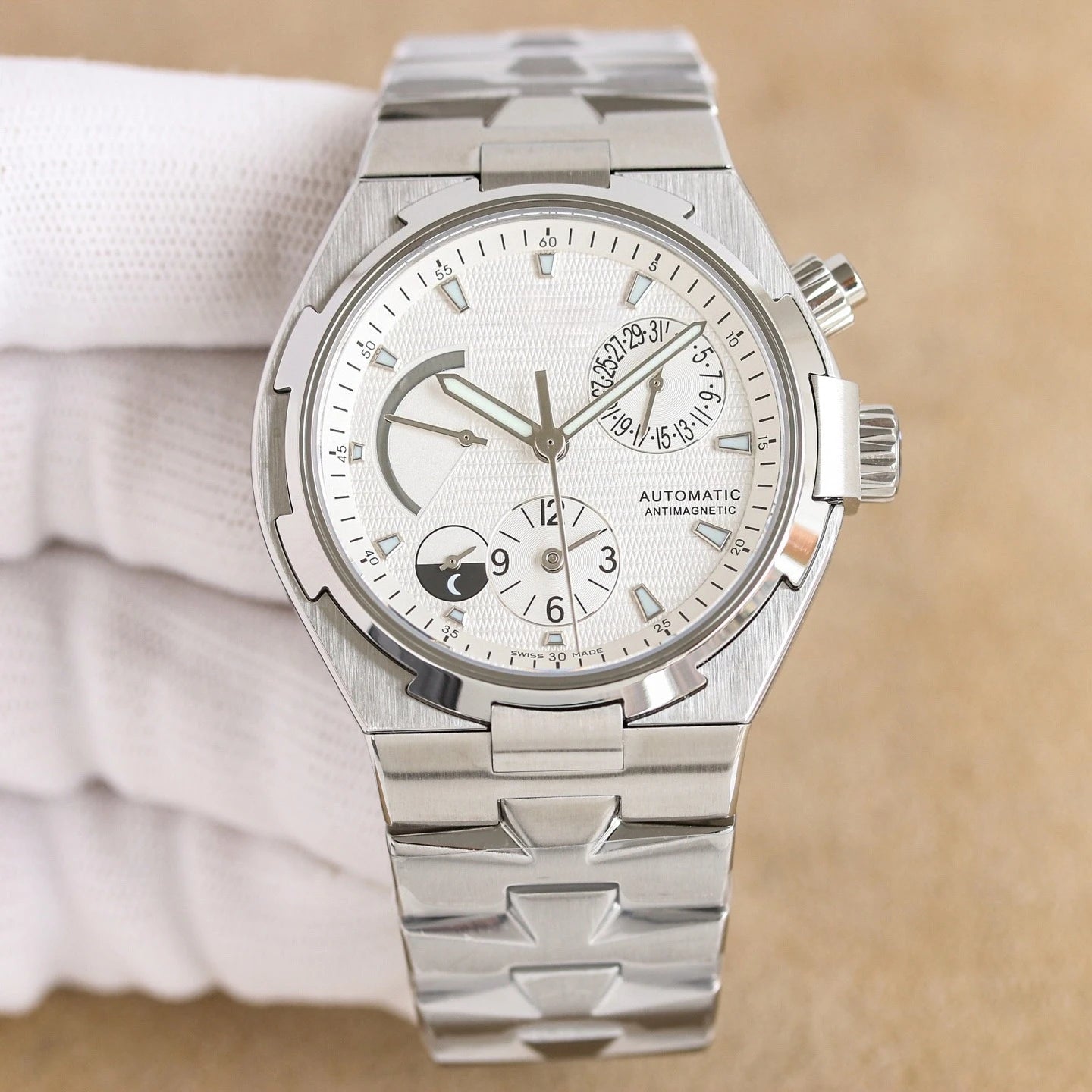 2026 New Top Brand Reissue Watch with Versatile Case and Moon Phase Design for Men