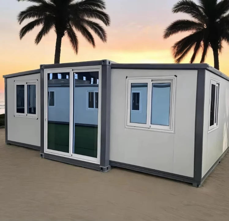 Custom 40ft Prefabricated Three-bedroom, Two-bathroom Container House Expandable House Cold-weather Insulated Micro-home