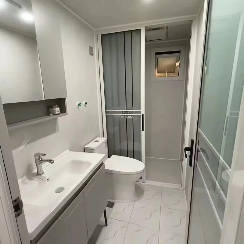 Luxury Prefab Villa 2-4 Bedroom Expandable Container House Full Bath Quick Installation Sandwich Panel for Glamping Residential