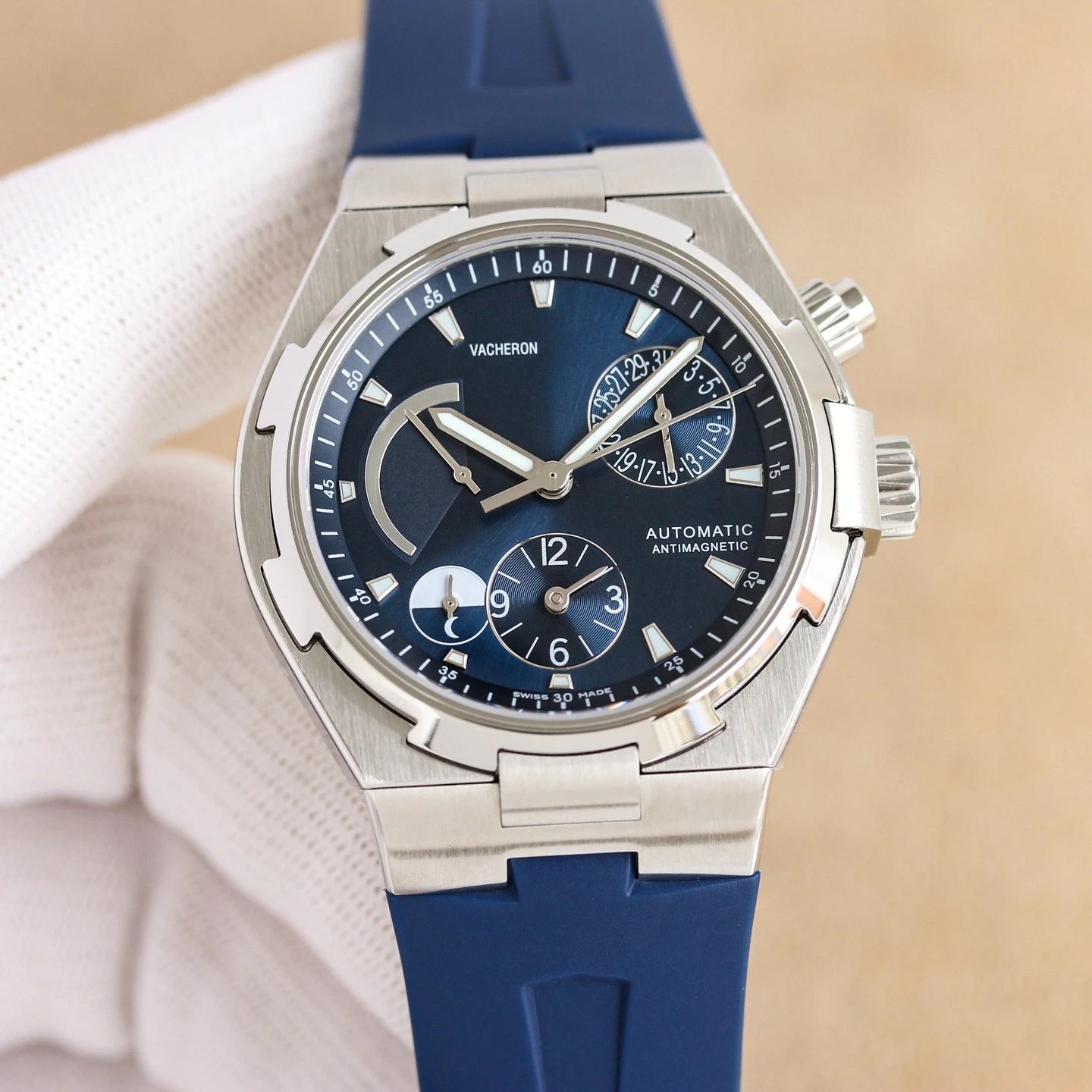 2026 New Top Brand Reissue Watch with Versatile Case and Moon Phase Design for Men