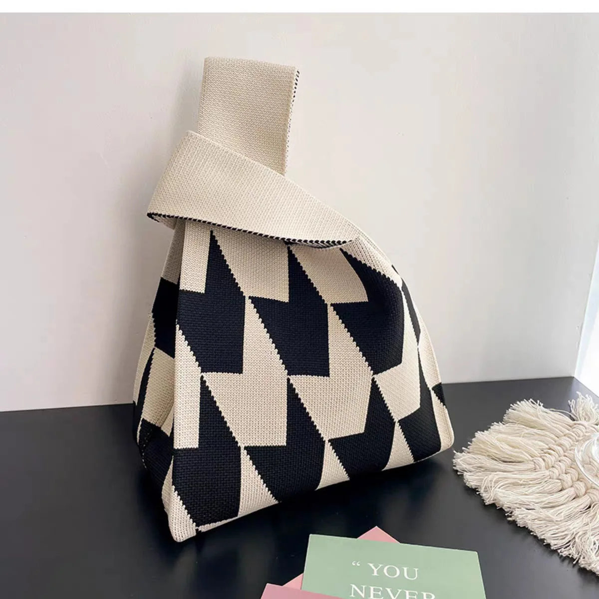 Women'S Knot Wrist Bag Tote Handmade Knitted Bag Portable Mini Striped Bucket Phone Bags Large Capacity Spring Summer Handbags