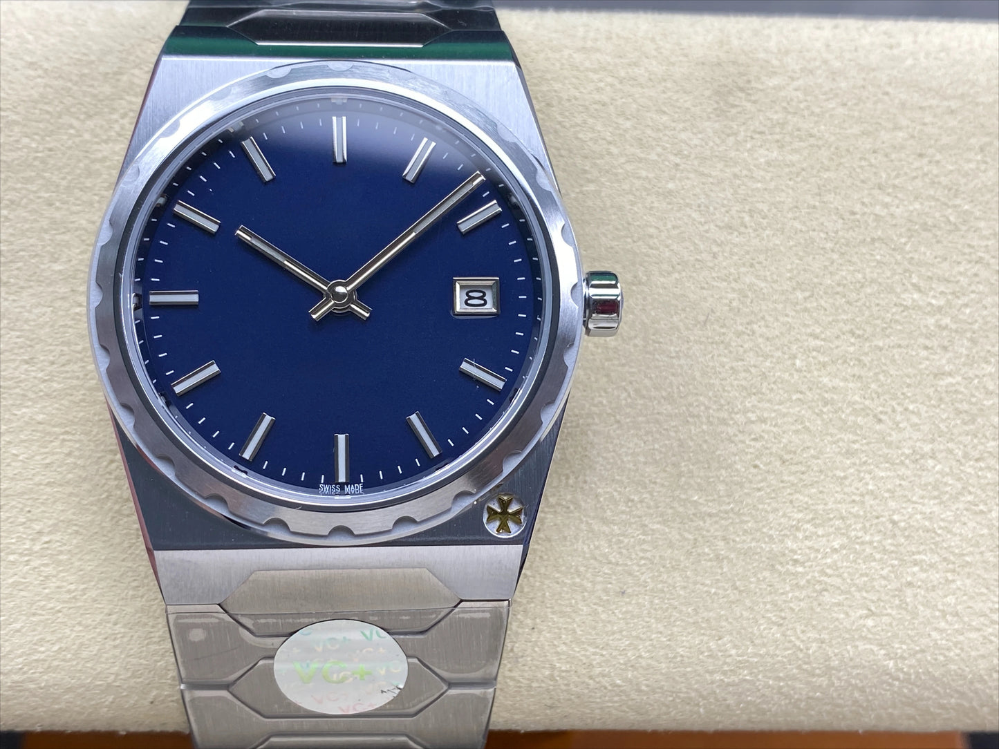 2026 VC Top Brand Reissue Watch with Versatile Case and Moon Phase Design for Men