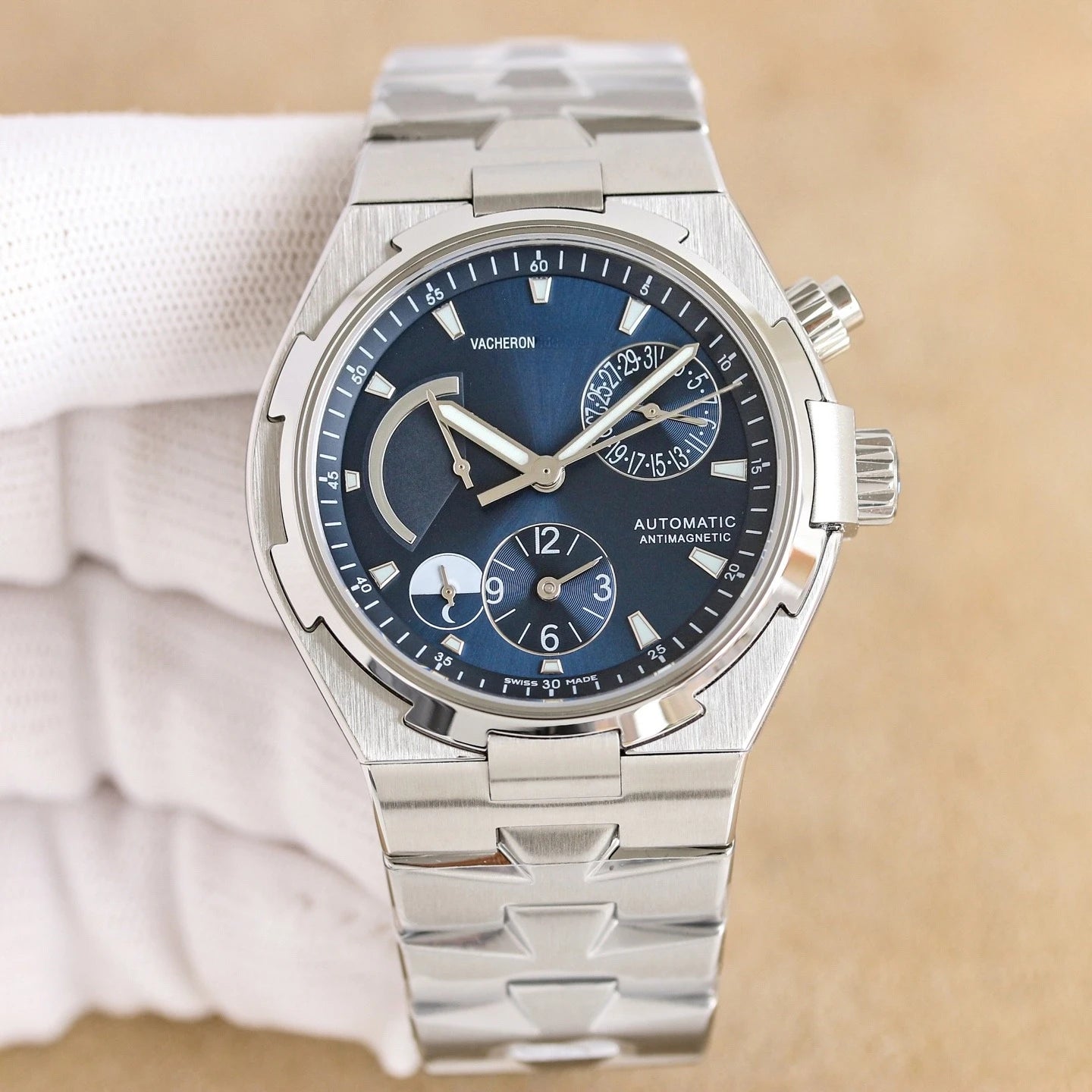 2026 New Top Brand Reissue Watch with Versatile Case and Moon Phase Design for Men