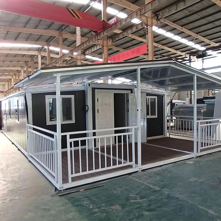 Custom 40ft Prefabricated Three-bedroom, Two-bathroom Container House Expandable House Cold-weather Insulated Micro-home