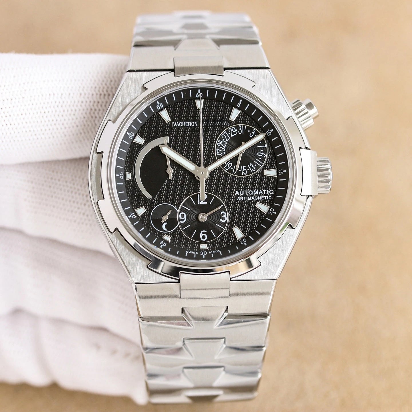 2026 New Top Brand Reissue Watch with Versatile Case and Moon Phase Design for Men
