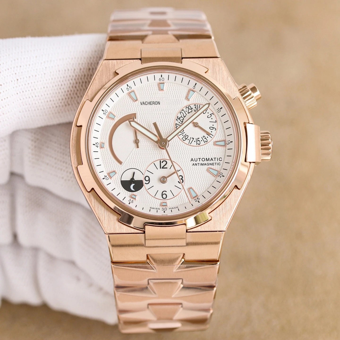 2026 New Top Brand Reissue Watch with Versatile Case and Moon Phase Design for Men