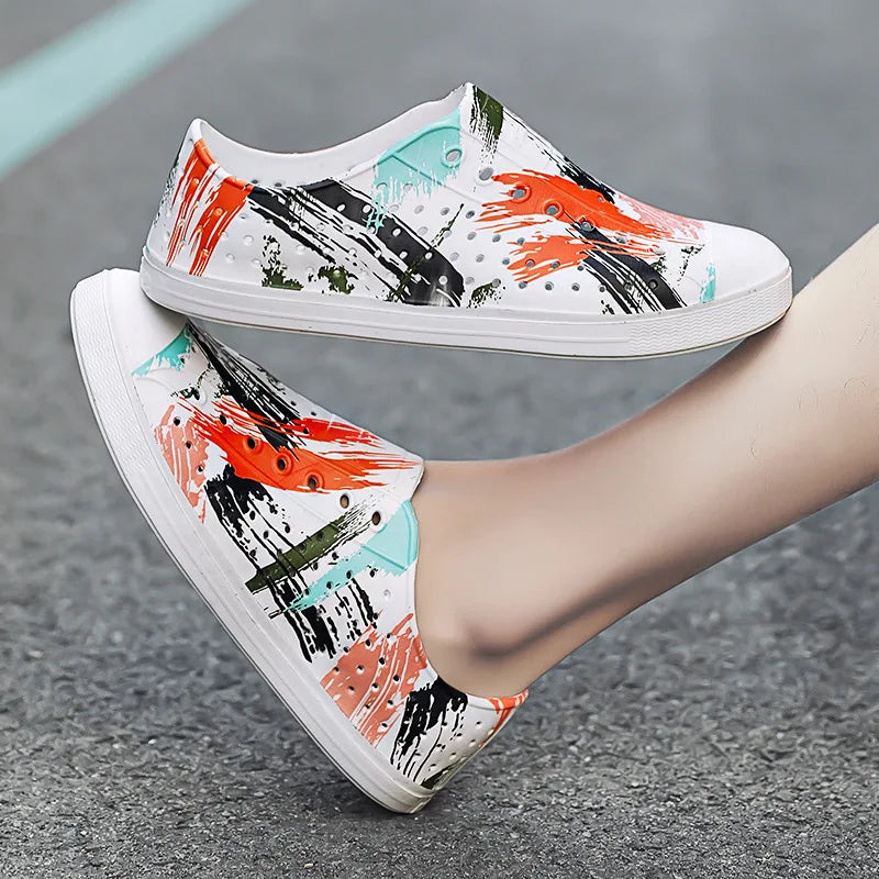 Child Sandal Women Garden Sandals Kid Boy Girl Garden Cave Shoe Graffiti Diy  Casual Outdoor EVA Beach Summer Sandal Holey Shoes