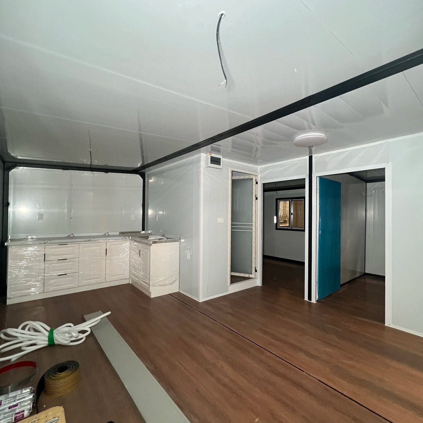 High Quality Modular Folding Home 2-3 Bedrooms Mobile Prefab Tiny House 20ft 30ft 40ft Expandable Container Supermarket Gym
