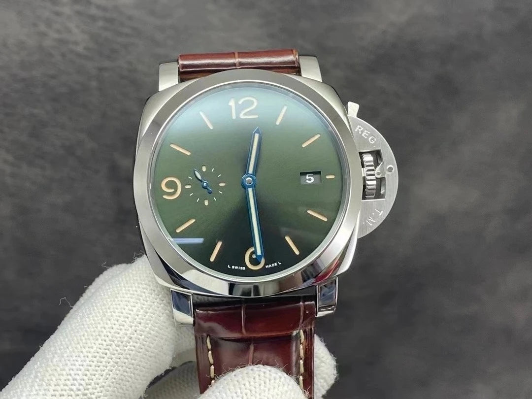 New L High-quality Men's Watch with A Stylish High-end Case Suitable for Everyday Wear or As A Gift