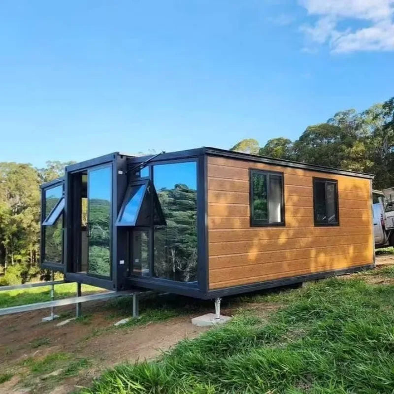 Customized Mobile Tiny House 3 4 Bedroom Folding Prefabricated Container House 20ft 40ft Luxury Expandable Container House