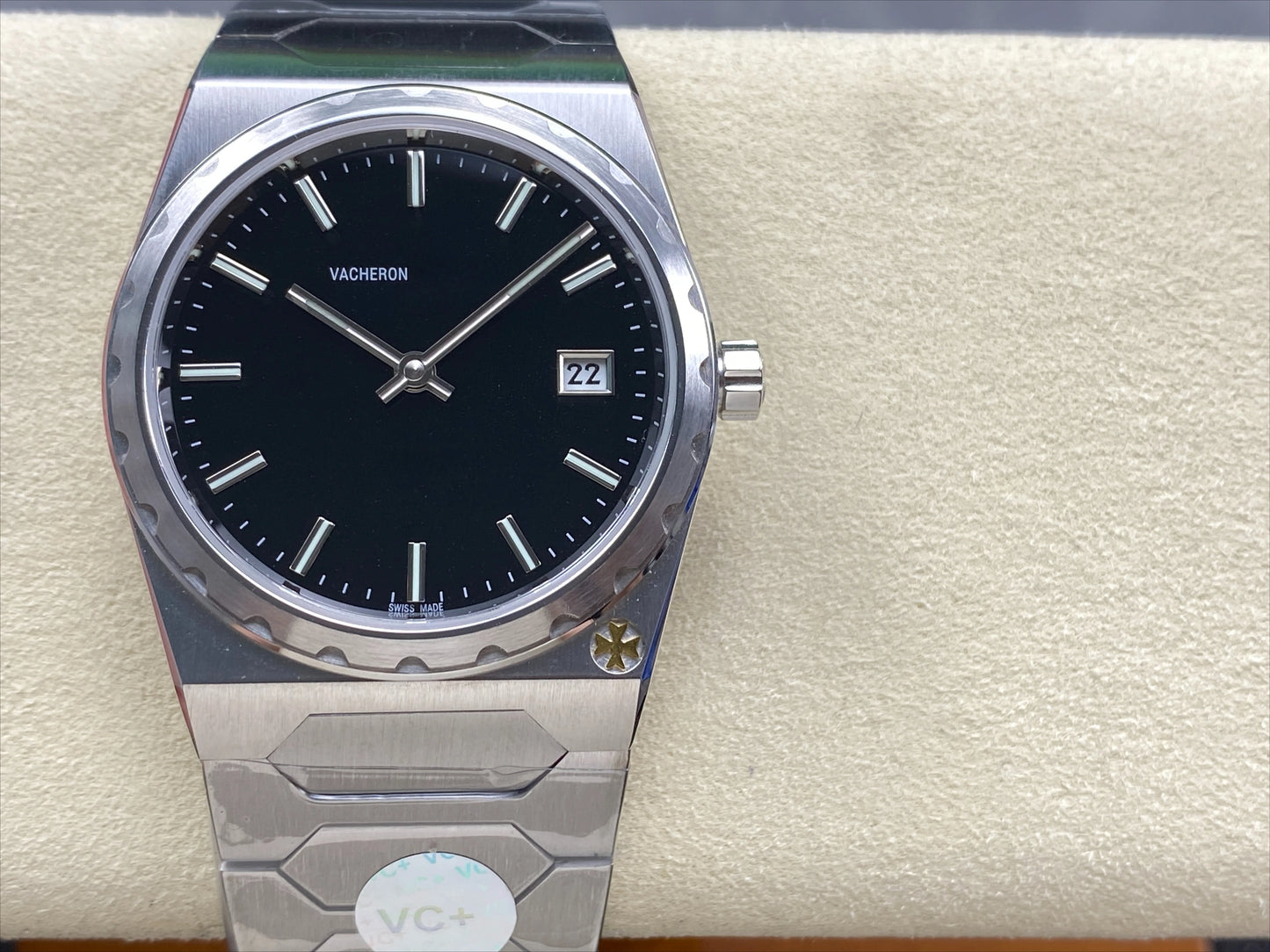 2026 VC Top Brand Reissue Watch with Versatile Case and Moon Phase Design for Men